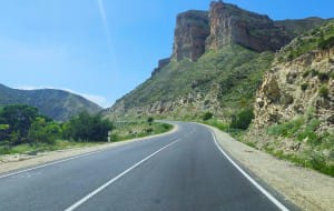 В Республике Дагестан ремонтируют 6 км трассы Урма – Губден